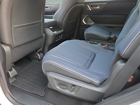 New 2026 INFINITI QX80 4WD w/ Sport Exterior Package image 14