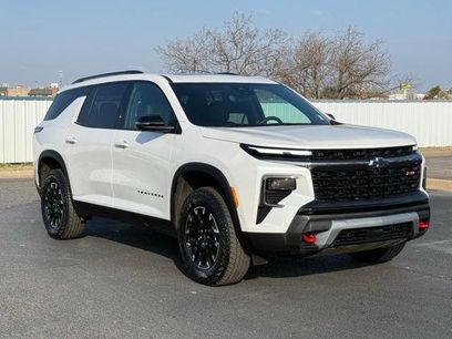 Used 2025 Chevrolet Traverse Z71 w/ Enhanced Driving Package