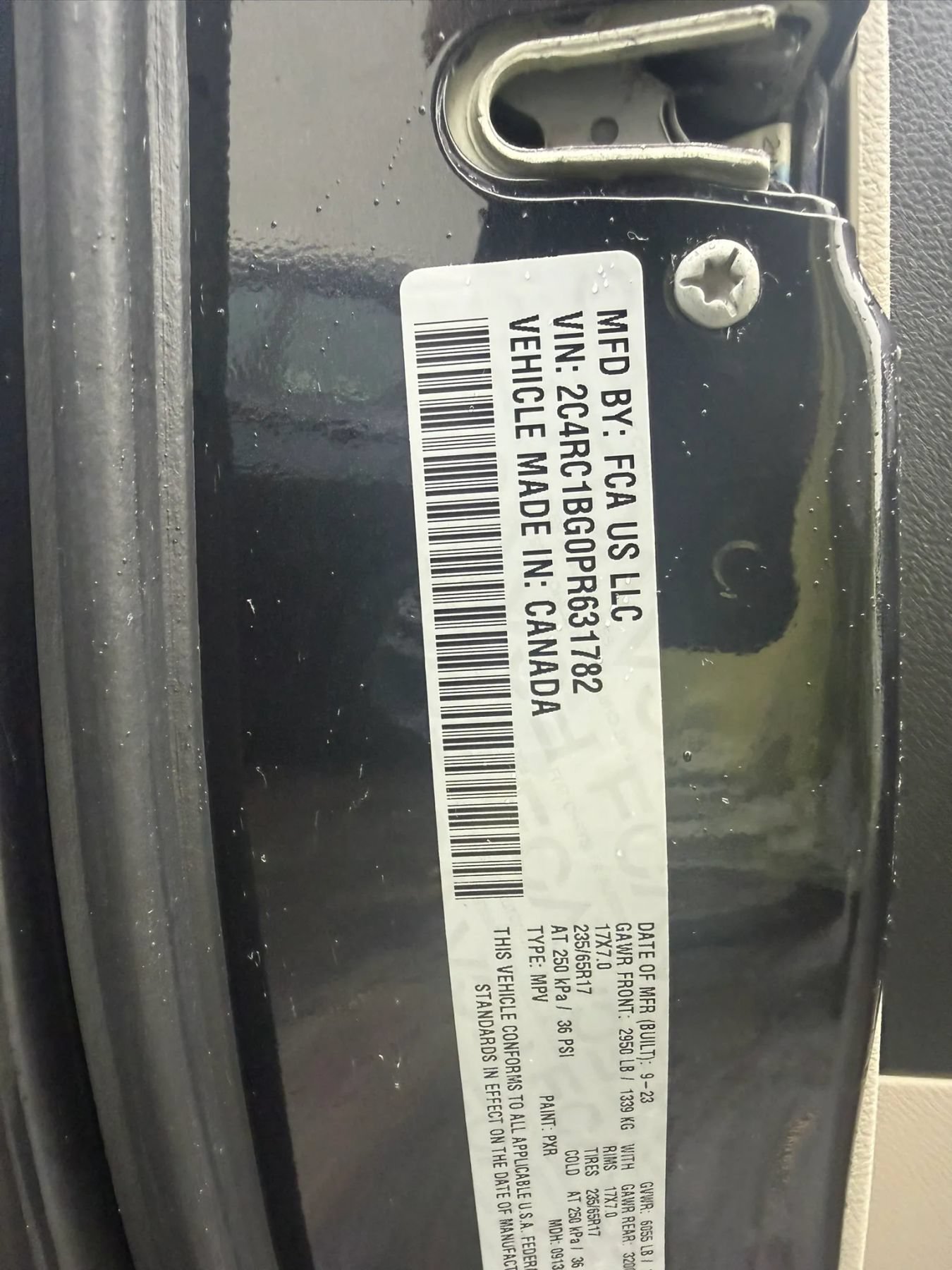Used 2023 Chrysler Pacifica Touring-L FWD image 36