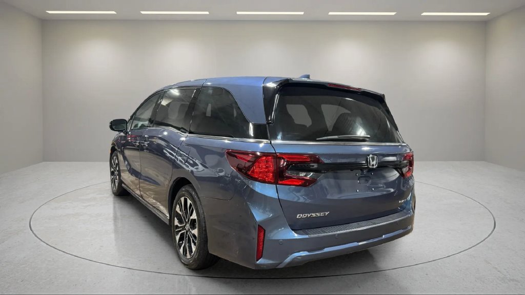 Used 2025 Honda Odyssey Elite image 18