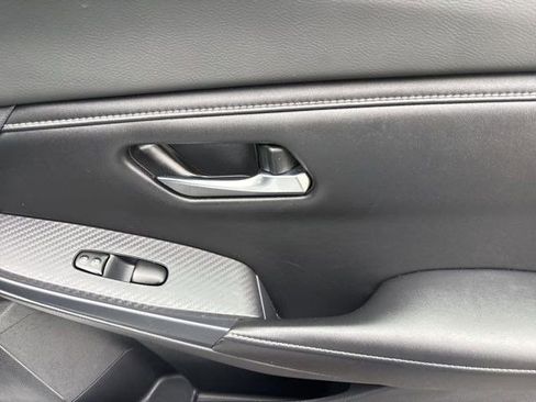 Used 2022 Nissan Sentra SV image 38