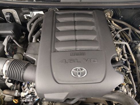 Used 2019 Toyota Tundra SR AWD/4WD image 30