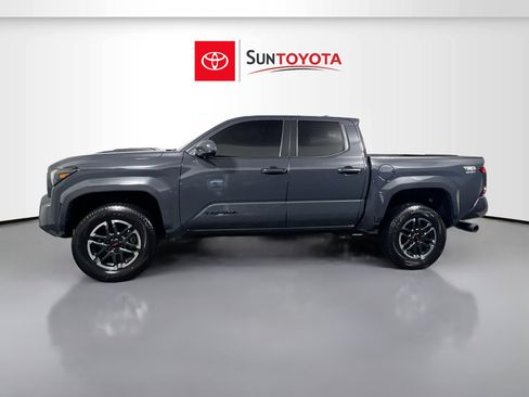 Used 2024 Toyota Tacoma TRD Sport image 7