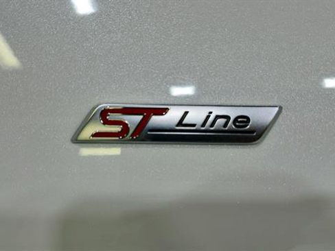 Used 2025 Ford Explorer ST-Line RWD image 36