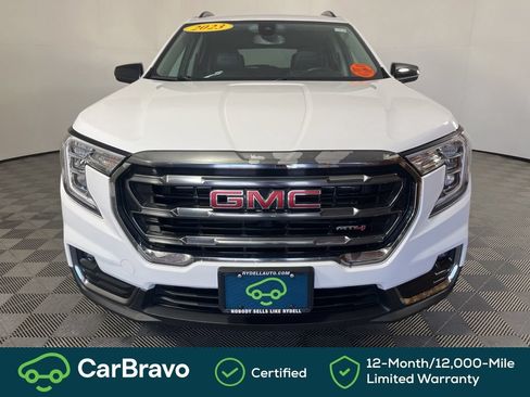 Used 2023 GMC Terrain AT4 AWD/4WD image 14