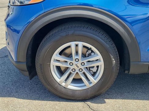 Used 2022 Ford Explorer XLT w/ Equipment Group 202A RWD image 24