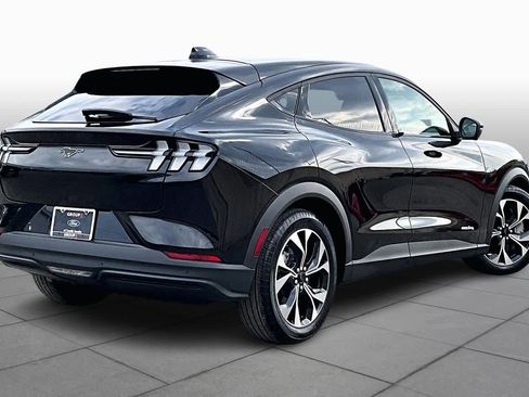 Used 2025 Ford Mustang Mach-E Select image 17