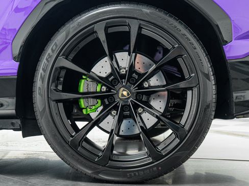 Used 2021 Lamborghini Urus AWD/4WD image 11