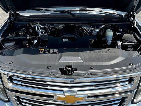 Used 2015 Chevrolet Suburban LTZ AWD/4WD image 29