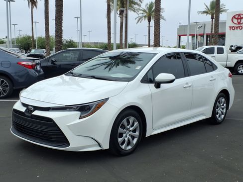 Certified 2025 Toyota Corolla LE image 8
