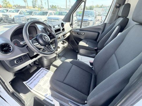 Used 2019 Mercedes-Benz Sprinter 144 image 13