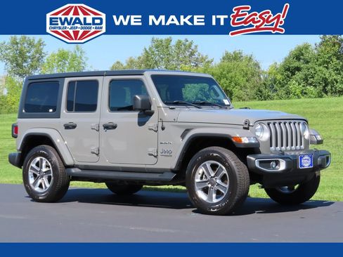 Certified 2018 Jeep Wrangler Unlimited Sahara AWD/4WD image 1