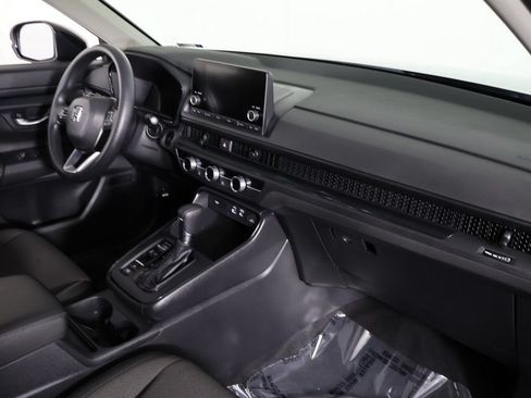 Used 2024 Honda CR-V EX image 26