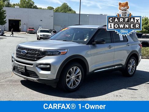 Used 2023 Ford Explorer XLT w/ Equipment Group 202A AWD/4WD image 2