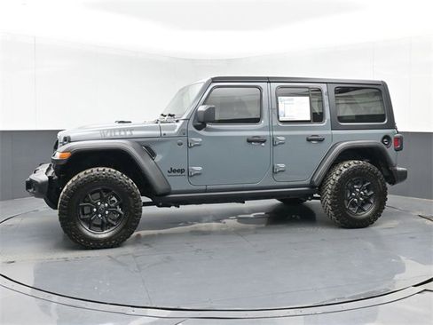 Used 2025 Jeep Wrangler Willys image 6
