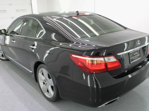 Used 2012 Lexus LS 460 w/ Comfort Pkg RWD image 31