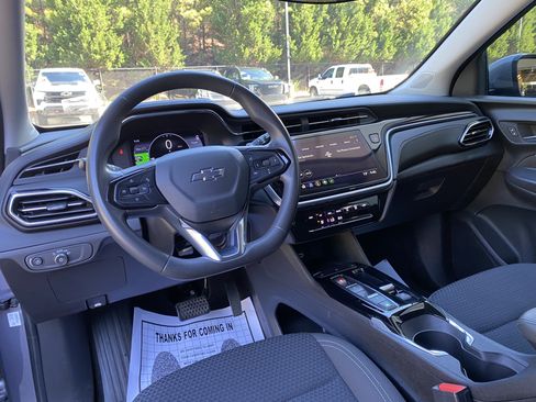 Used 2023 Chevrolet Bolt EUV LT w/ Driver Confidence Package FWD image 32