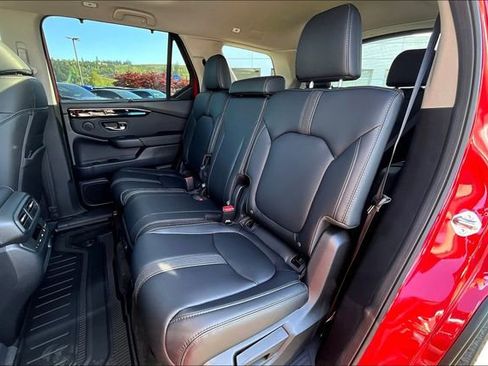 New 2025 Honda Pilot Touring image 12