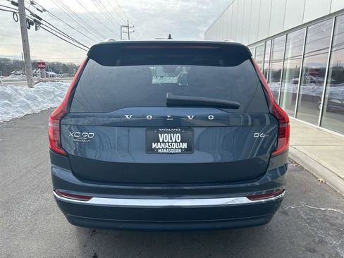 Certified 2025 Volvo XC90 B6 Plus image 4