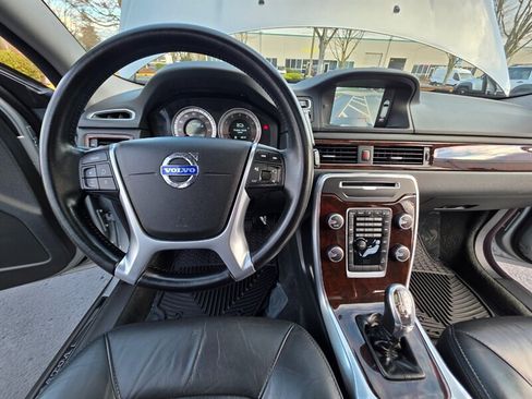 Used 2013 Volvo XC70 3.2 Platinum image 44