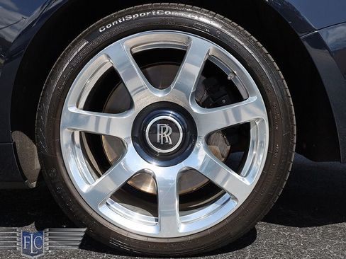 Used 2016 Rolls-Royce Dawn RWD image 37