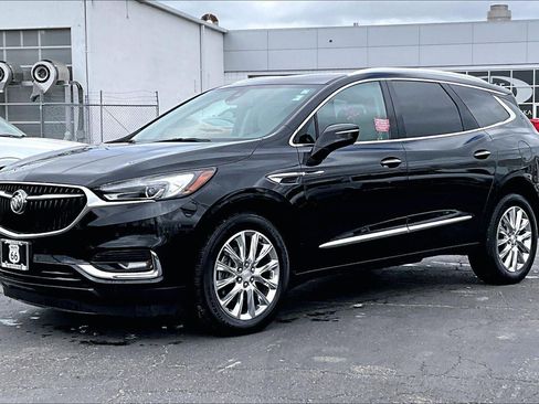 Used 2019 Buick Enclave Premium w/ Trailering Package, 5000 lbs. AWD/4WD image 7
