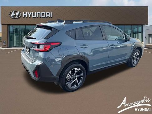 Used 2024 Subaru Crosstrek 2.0i Premium AWD/4WD image 5