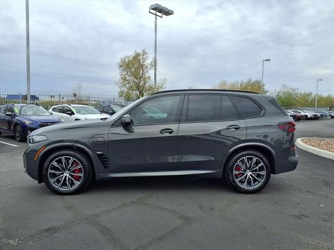Used 2026 BMW X5 xDrive50e image 12