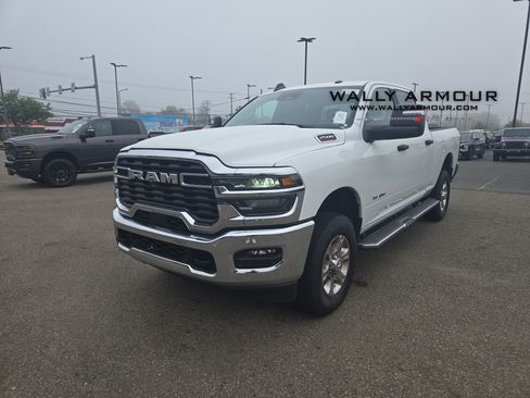 Used 2026 RAM 2500 Big Horn AWD/4WD image 1