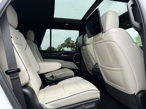 Used 2024 Cadillac Escalade Sport w/ Touring Package RWD image 30