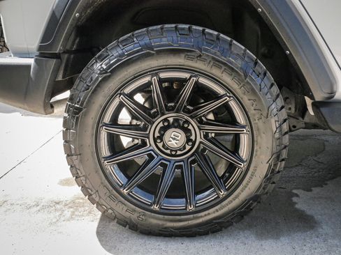 Used 2022 Jeep Wrangler Unlimited Sport image 13