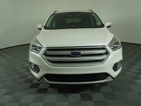 Used 2019 Ford Escape Titanium image 2