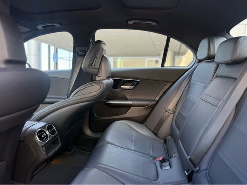 Used 2024 Mercedes-Benz C 300 Sedan image 7