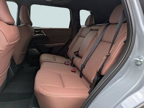 New 2026 Mitsubishi Outlander SEL FWD image 15