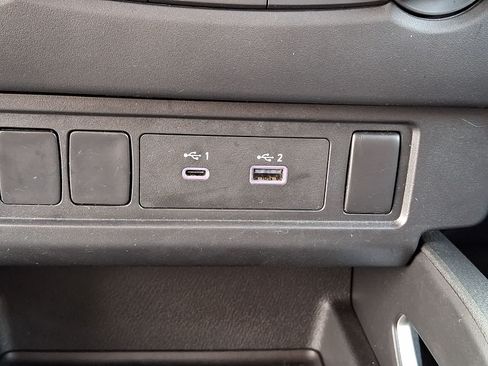 Used 2024 Nissan Frontier SV AWD/4WD image 24