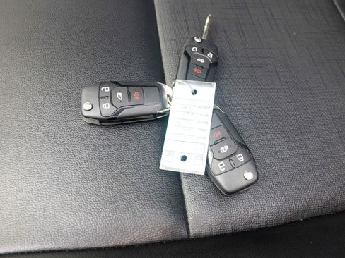 Used 2025 Ford Transit 250 148 High Roof image 24