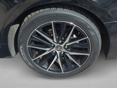 Used 2024 Toyota Camry SE w/ Cold Weather Package AWD/4WD image 8