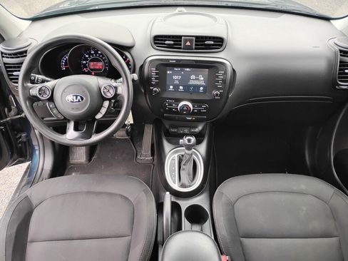 Used 2019 Kia Soul + FWD image 10