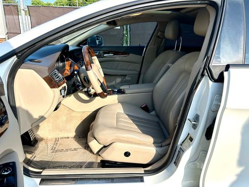 Used 2012 Mercedes-Benz CLS 550 image 10