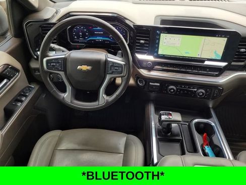 Used 2022 Chevrolet Silverado 1500 LTZ w/ LTZ Convenience Package II AWD/4WD image 12