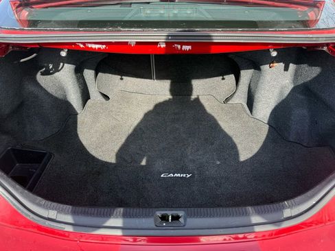 Used 2011 Toyota Camry LE image 25