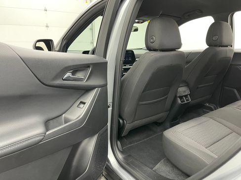 Used 2026 Chevrolet Equinox LT AWD/4WD image 36