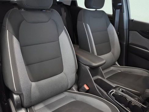 Used 2025 Chevrolet TrailBlazer LT w/ Driver Confidence Package AWD/4WD image 6