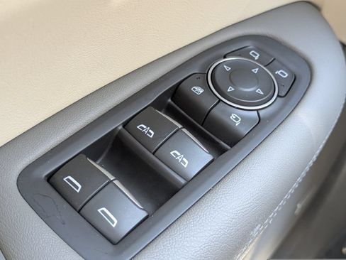 Used 2021 Cadillac XT5 Premium Luxury FWD image 25