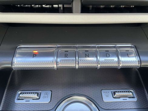 New 2026 Lincoln Nautilus Premier image 17