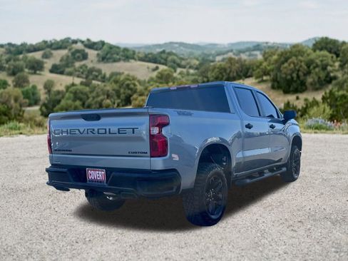 Used 2026 Chevrolet Silverado 1500 Custom Trail Boss w/ Dark Appearance Package AWD/4WD image 8