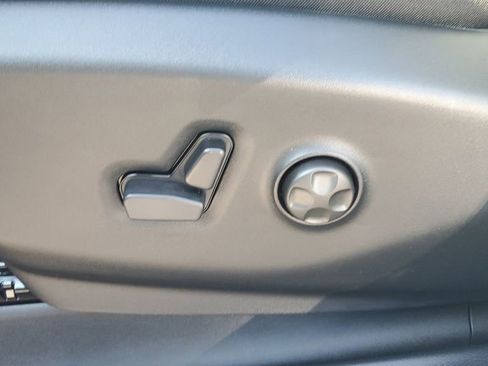 New 2026 Chrysler Pacifica Select image 20