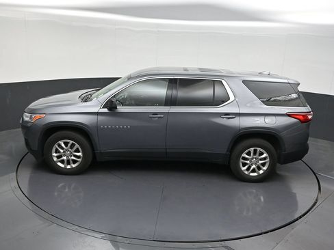 Used 2020 Chevrolet Traverse LS FWD image 16