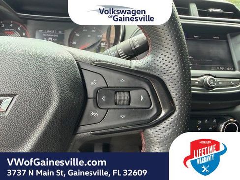 Used 2023 Chevrolet TrailBlazer RS AWD/4WD image 23