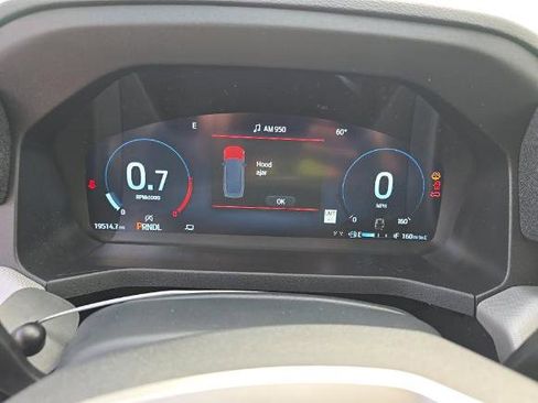 Used 2025 Ford Explorer Active AWD/4WD image 14